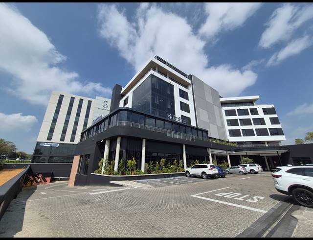 178M² OFFICE TO LET IN GLENADRIENNE EAST